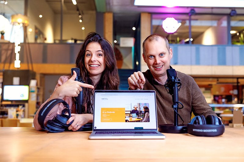 Liza en Thijs: Onderwijs en AI podcast